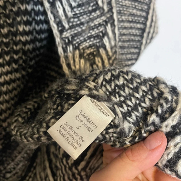 Blu Pepper Knit For You Black and Ivory Cardigan Sweater small - Picture 9 of 9